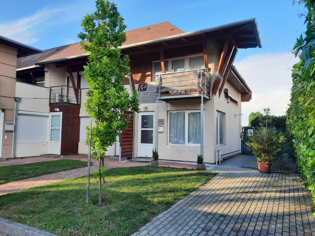 Ferienwohnung Foki Apartman Siófok Exterior foto